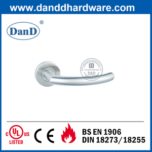 CLASE CE CLASE 4 STARNE DE LA PUERTA APROXIMADA 304 ORDENDO CON ROUND ROSE-DDTH011